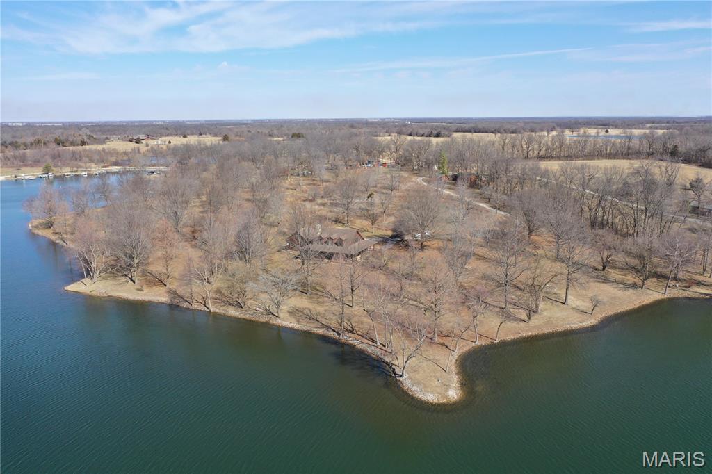 41 Lakeview Lane