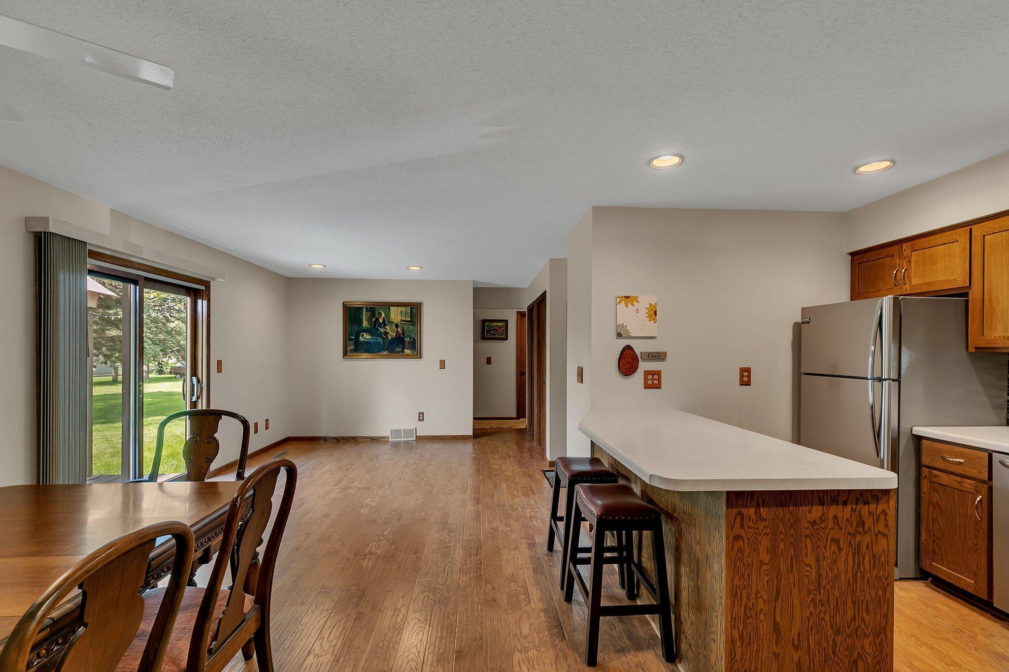 1347 Cottonwood Road