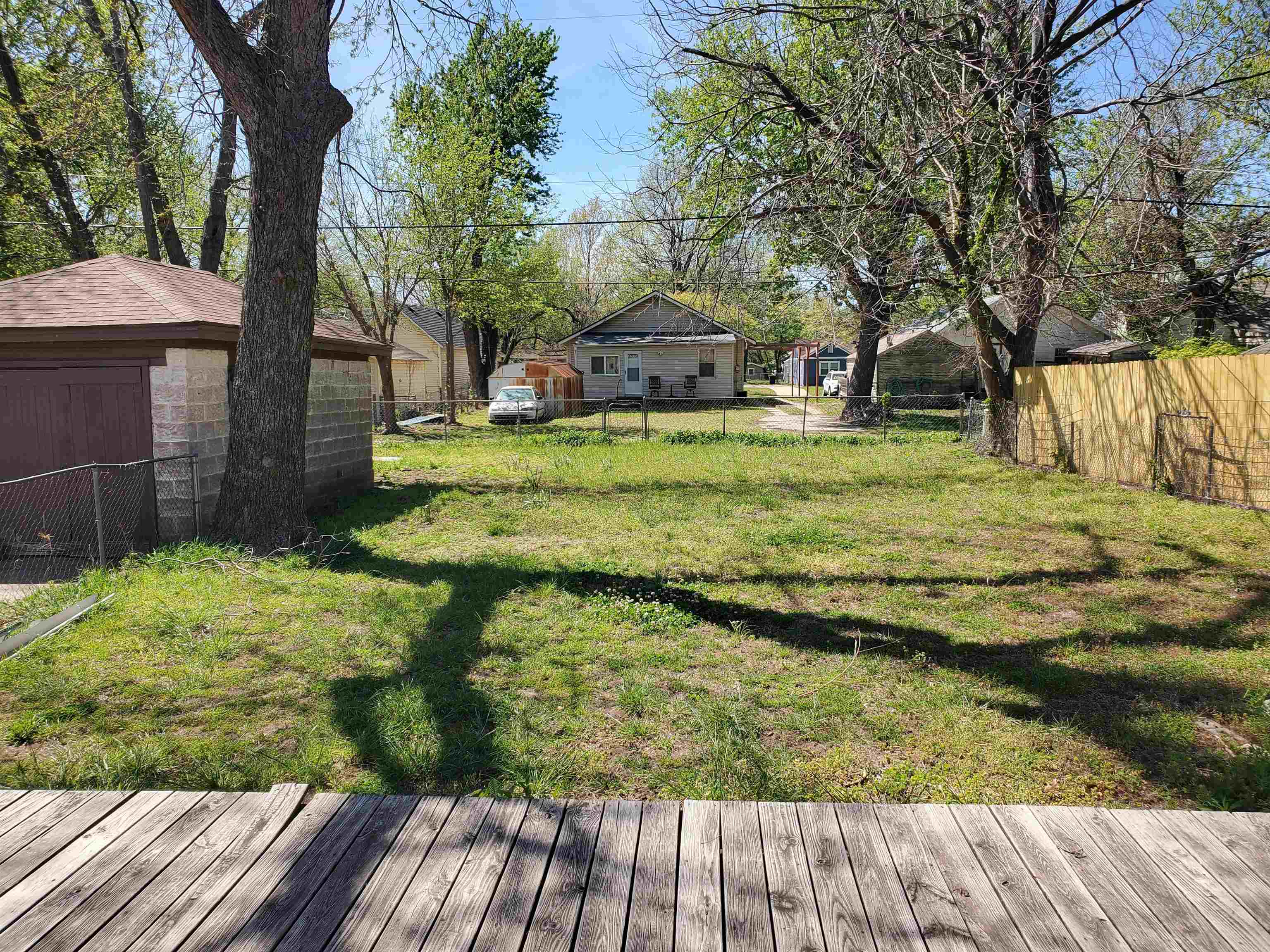 1103 N 3rd