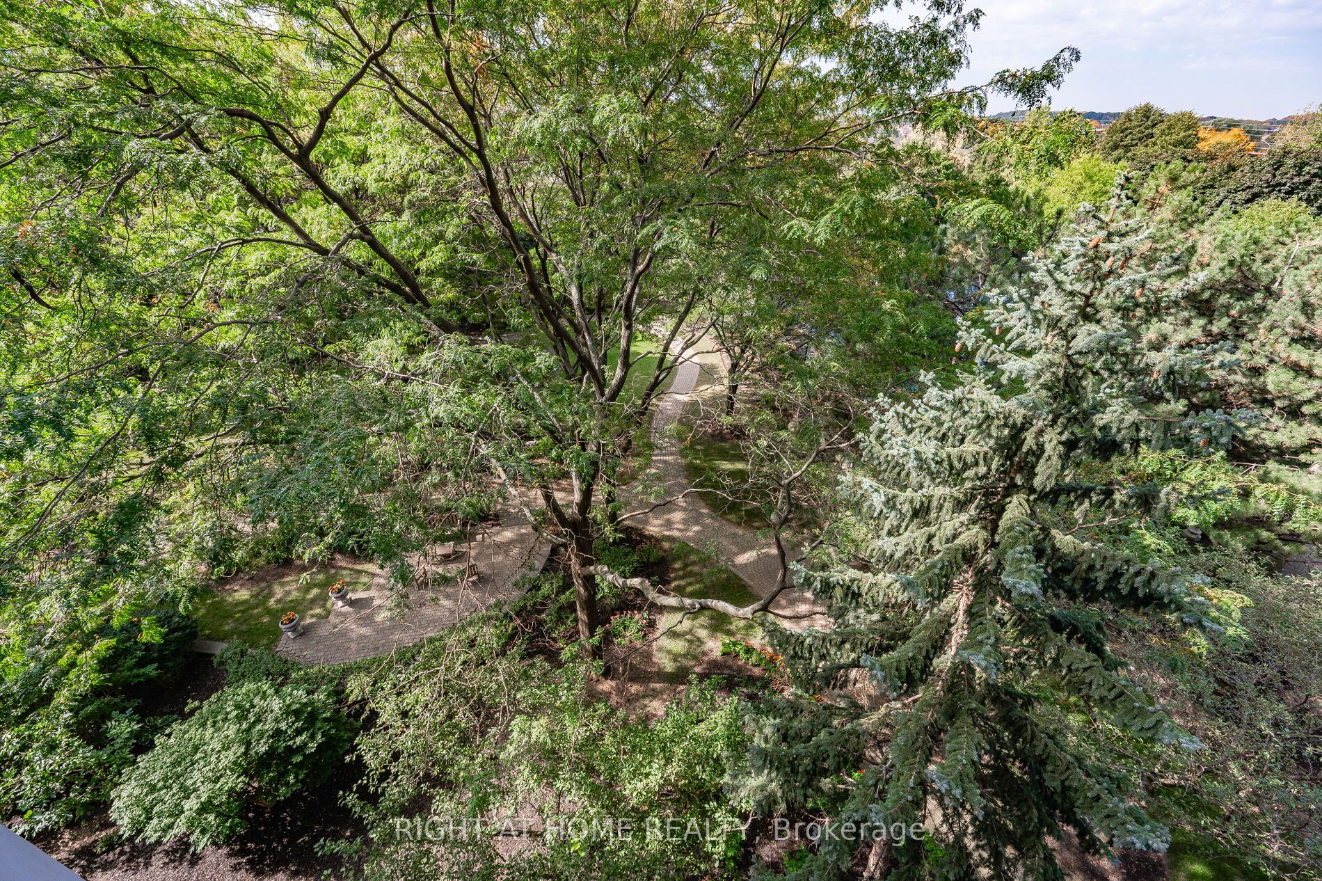 45 Kingsbridge Garden Circ 503