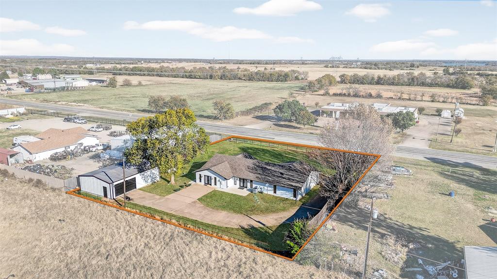 616 E Bells Boulevard