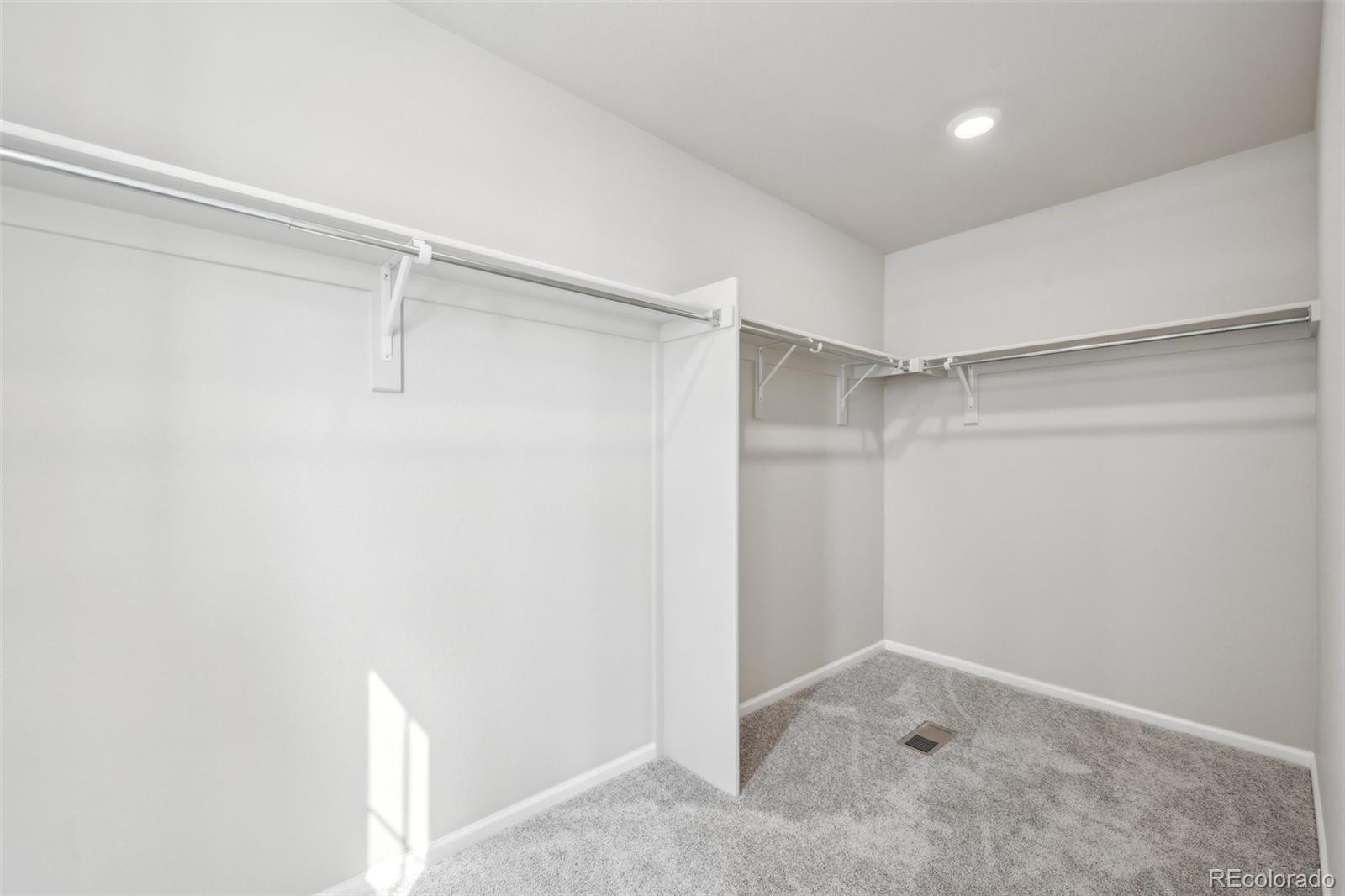 8779 Whiteclover Street