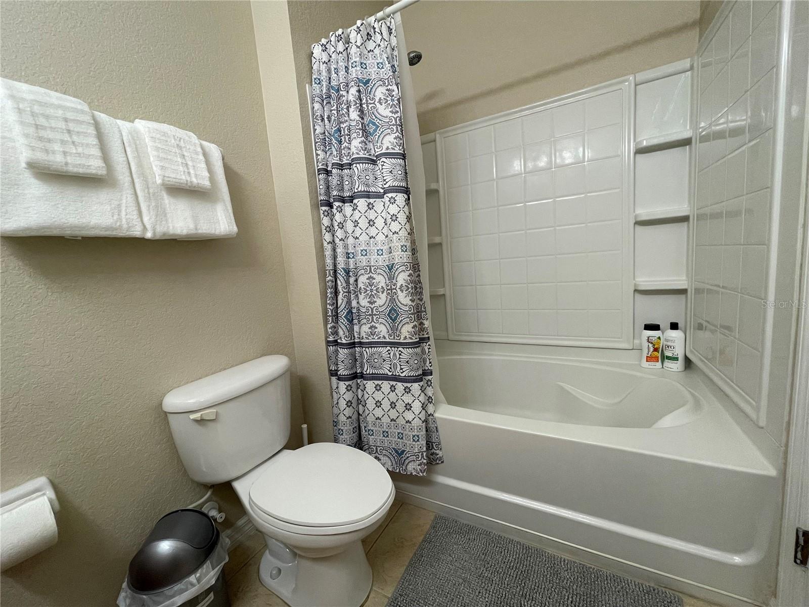 2432 Caravelle Circle