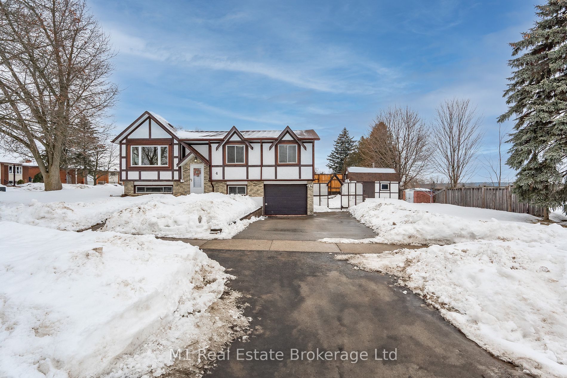 4 Longfellow Ave