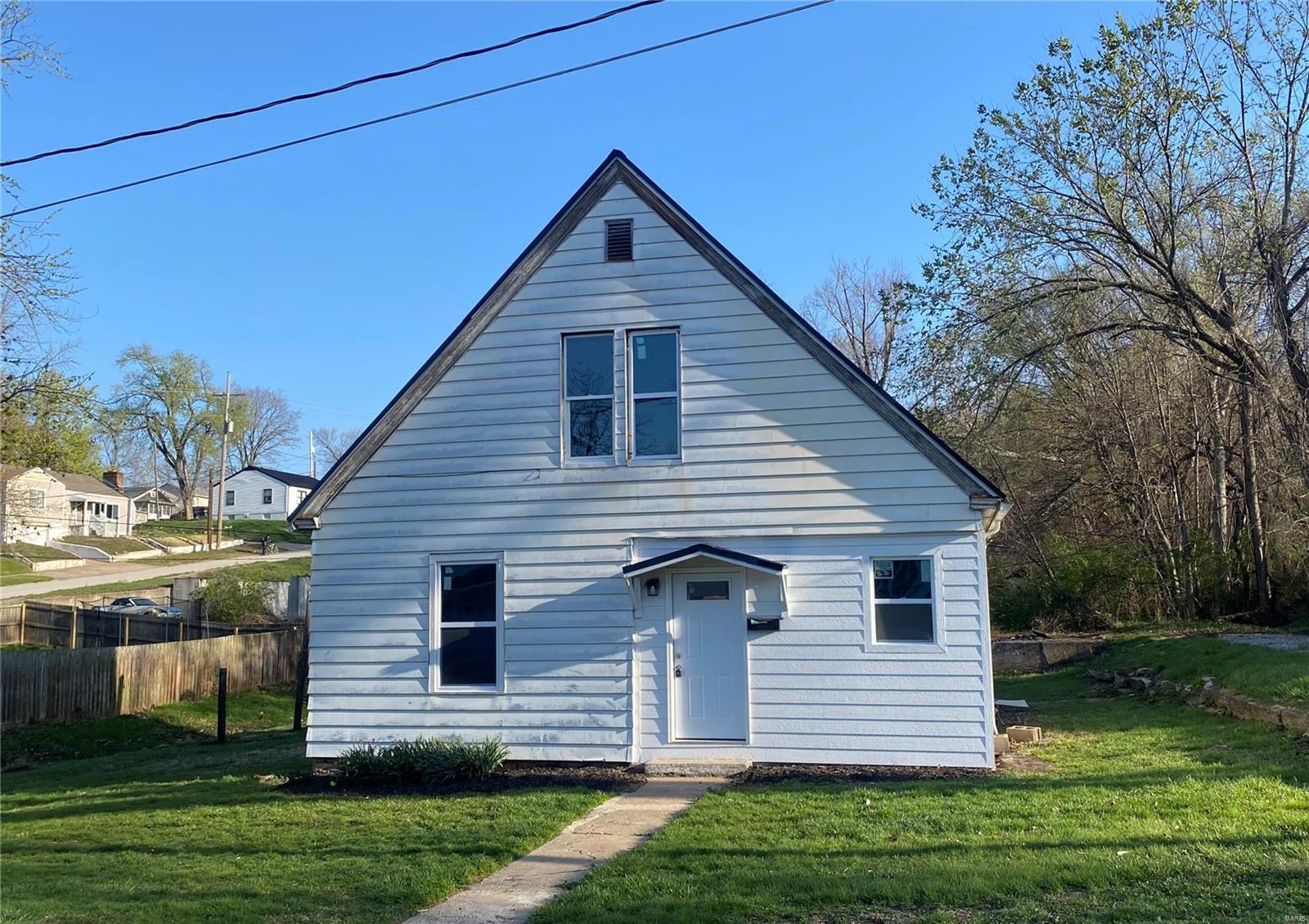 2706 Laclede