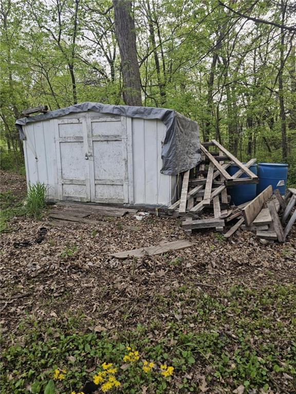 305 & 309 E Sugar Lake Drive