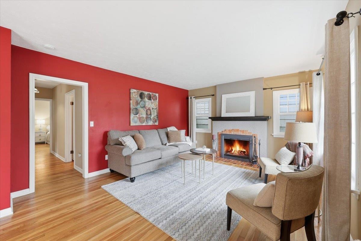 1916 S Bernard St