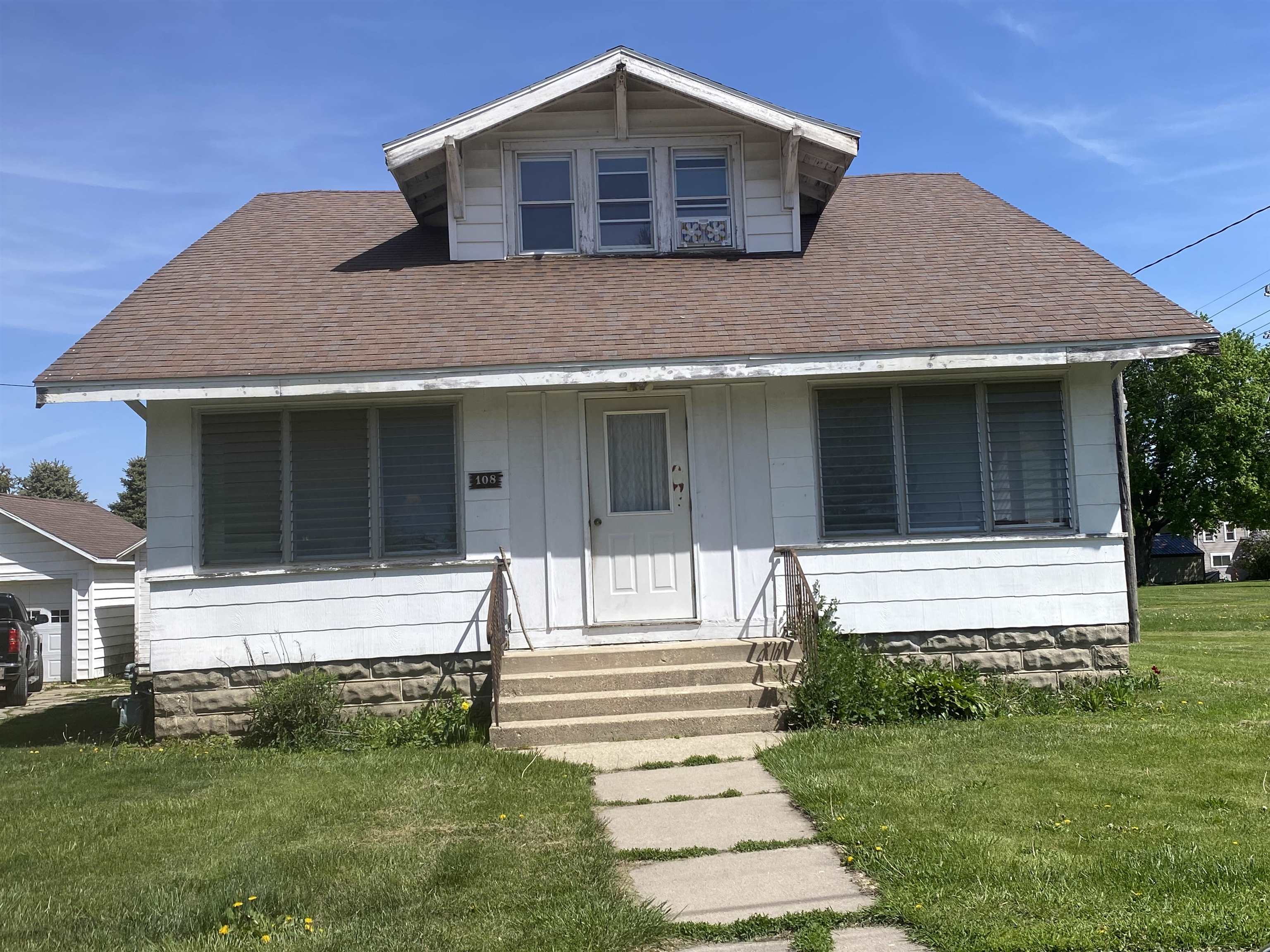 108 W North Street