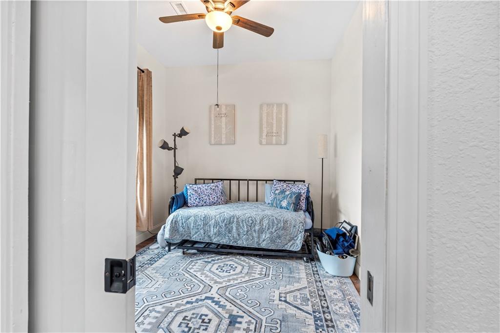 427 W Walnut Street