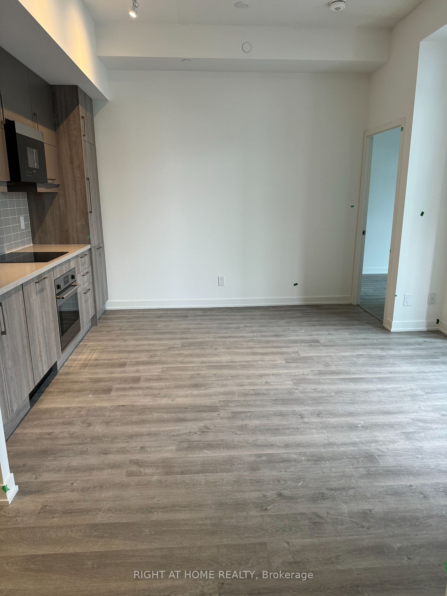 8119 N Birchmount Rd A1405