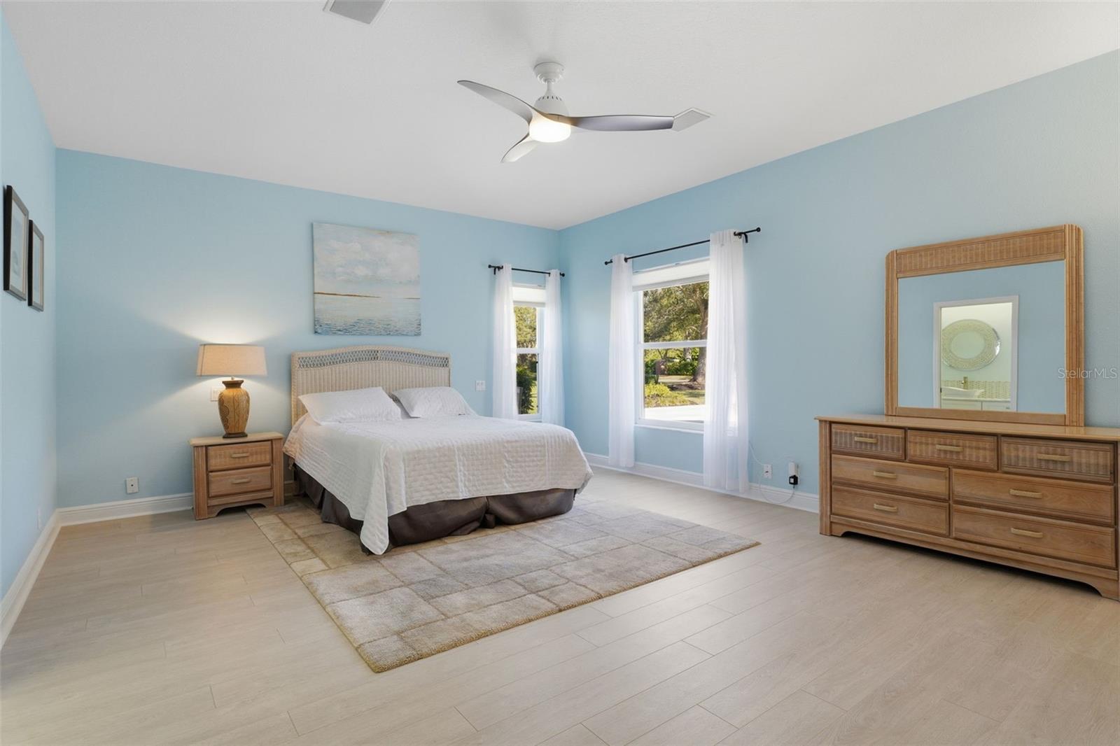 3121 Rivershore Lane