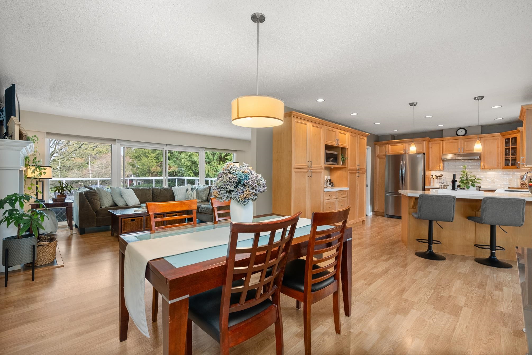 11078 Hamlin Drive