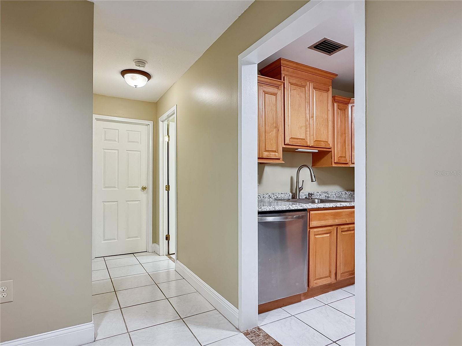 2700 Bayshore Boulevard 2108