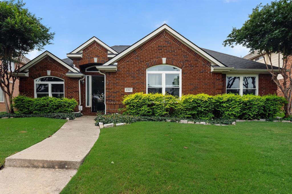 1517 Caldwell Circle