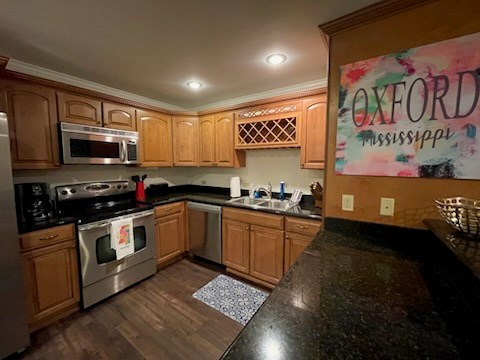 1606 Jackson Ave E, #5