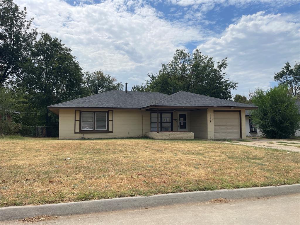 Would make a great project or investment property? This cute little property consists of 3 bedrooms and 1 bath. Has 1 car attached garage. Very functional layout. Central Heat & Air. Located close to schools, SE 29th St. shopping/dining, Tinker AFB, Rose State College and major highways. Property does need some TLC and is being sold strictly as is without any repairs. Buyer to verify any and all information. Seller is Secretary of Veterans Affairs. Seller does not pay abstract/ title/escrow/survey/transfer fees. This property may qualify for Seller Financing (Vendee). *Multiple Offers! Highest & Best Hold Period active - expires 08/27/2026 01:00 PM CST