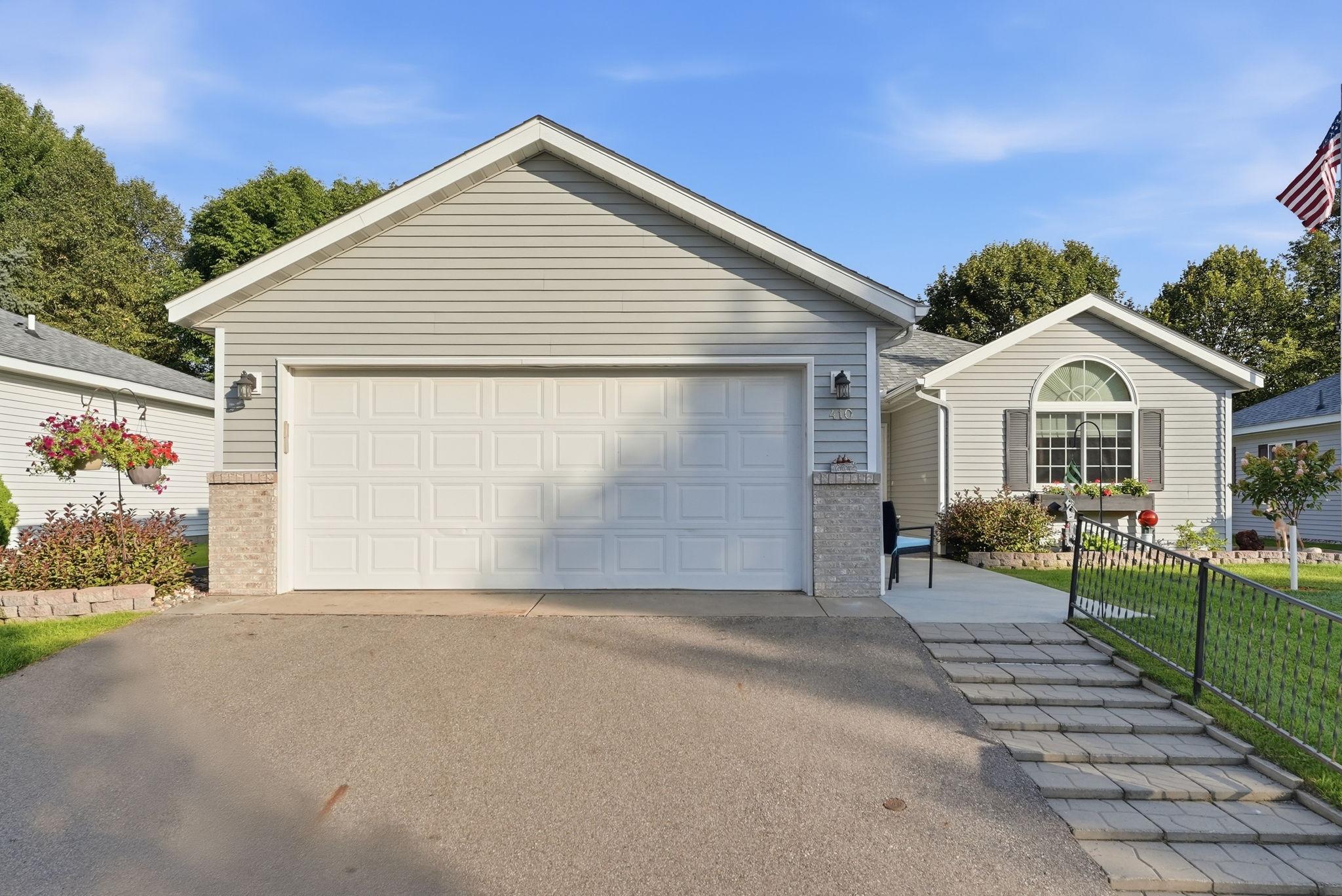 410 Fieldcrest Lane