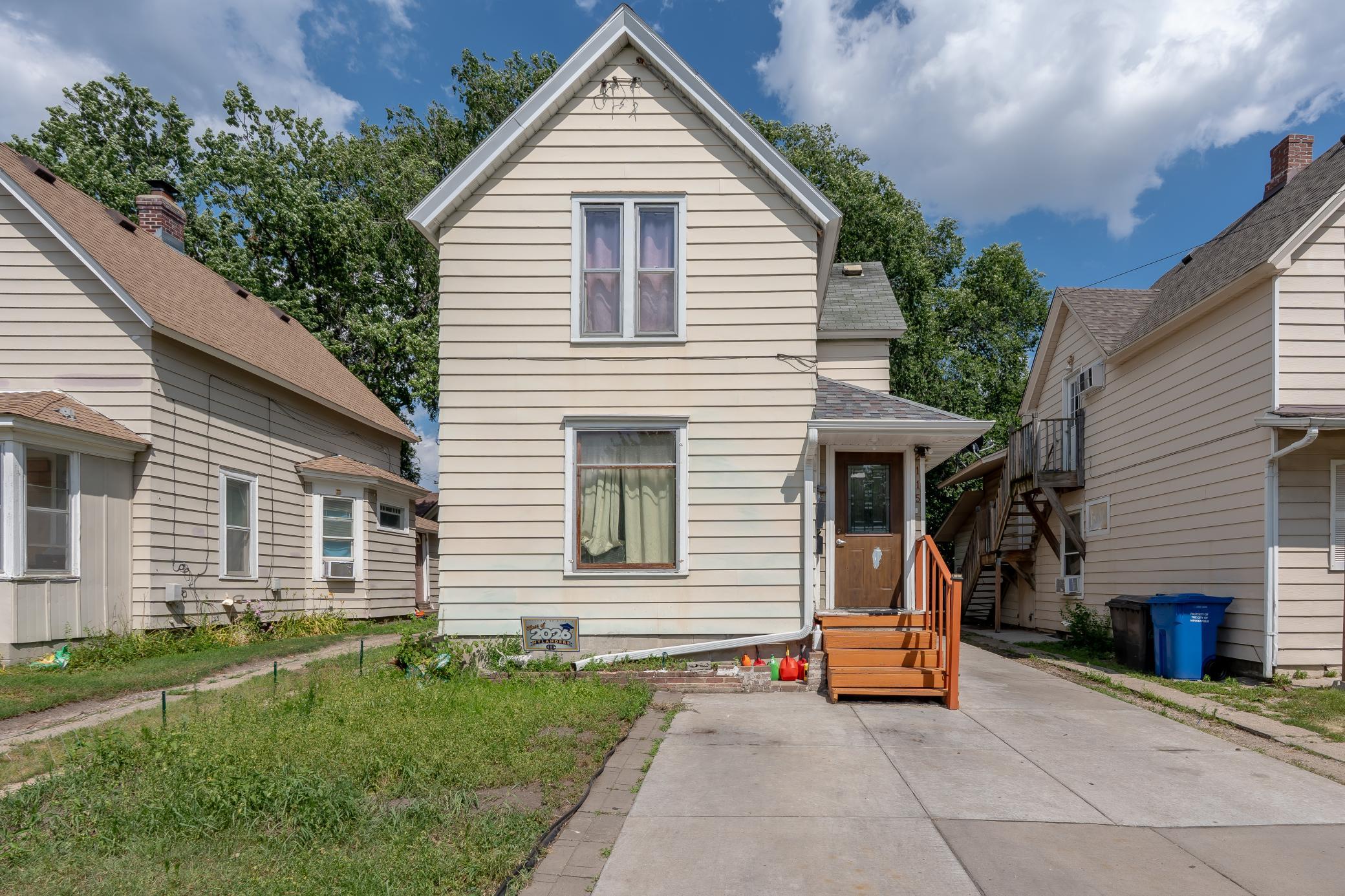 Each unit features 2 bedrooms and 1 bathroom. The finished basement provides additional bonus rooms, offering flexible space for a home office, recreation, storage, or other uses. Conveniently located near I-94, restaurants, parks, and other amenities, this duplex offers both comfort and convenience. Don't miss this excellent opportunity to own a property with great potential!Buyers and agents are responsible for verifying all information and measurements.