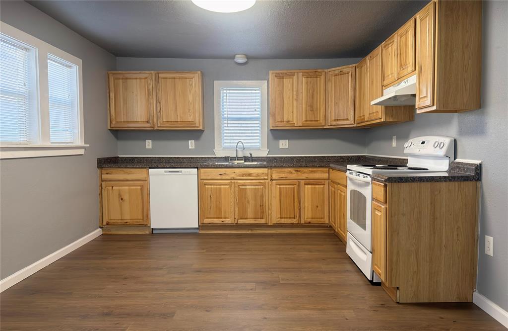 310 W Russell Street