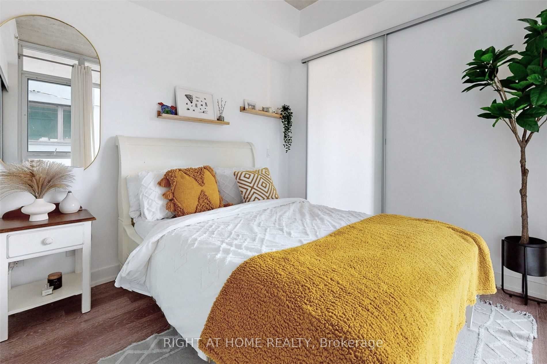 1190 E Dundas St 220