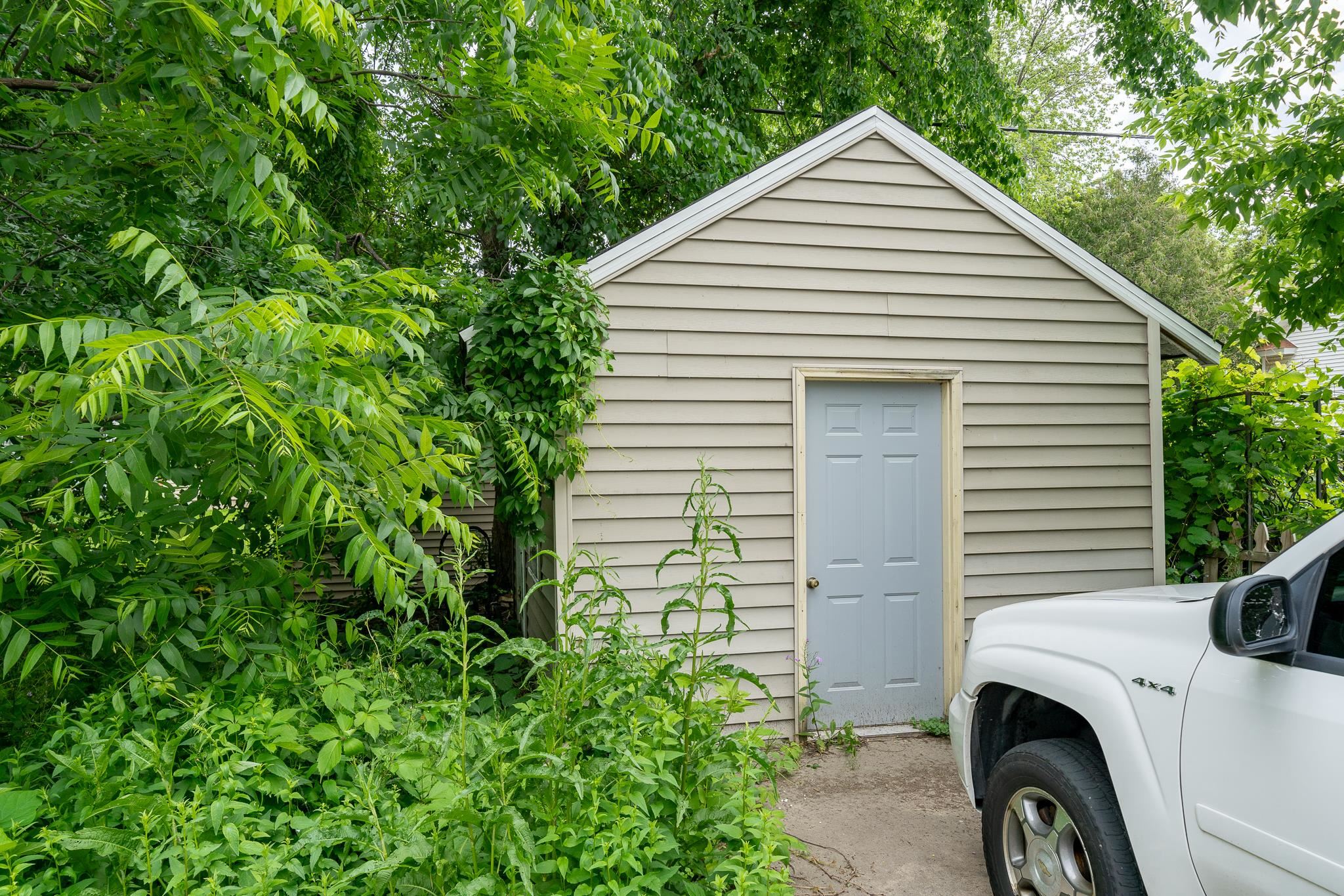 1414 N MAIN Street