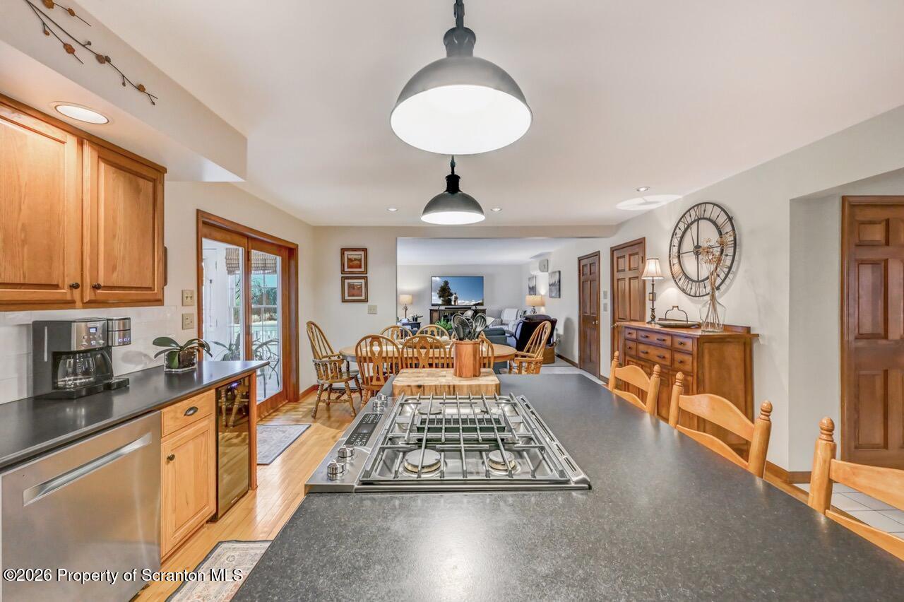 15 Longview Terrace
