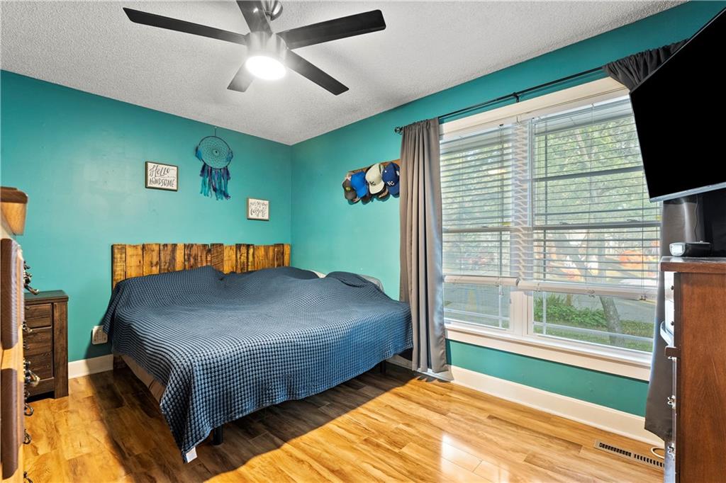 1705 SE Abbey Street