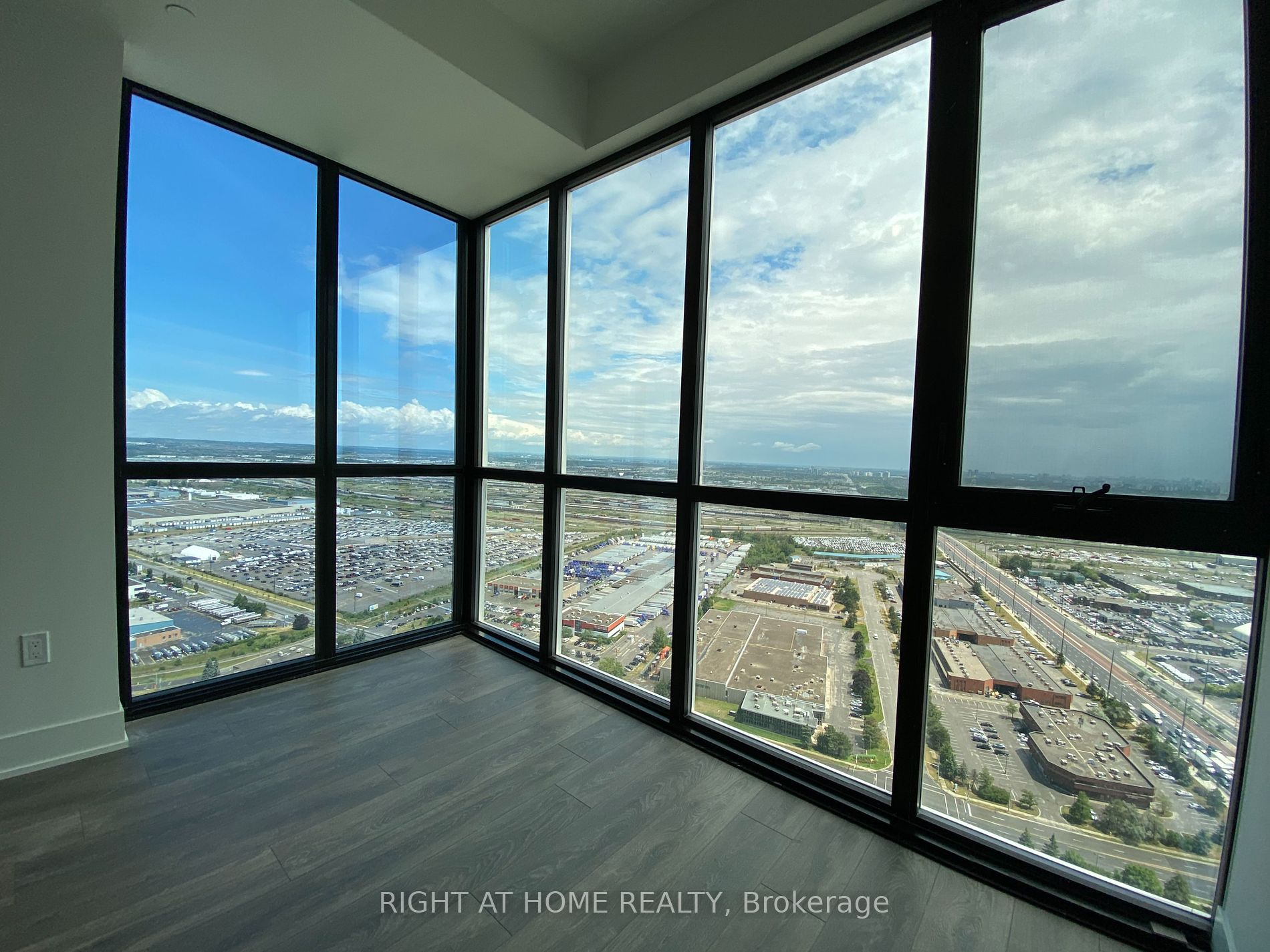 2908 W Highway 7 Rd 3709