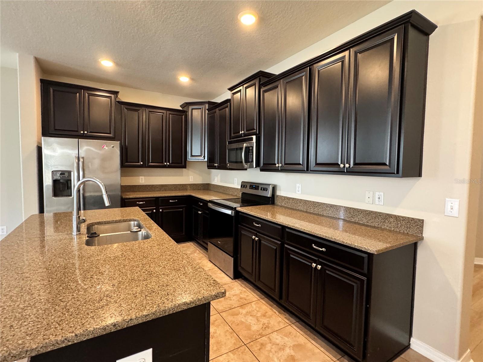 2711 Garden Falls Drive