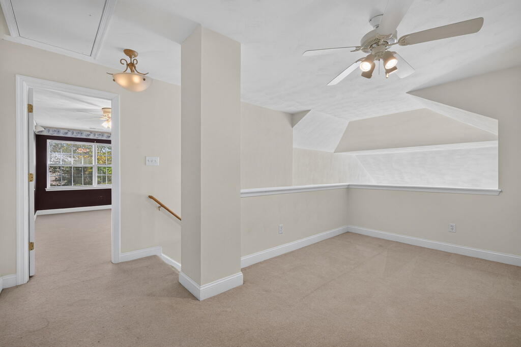 118 Saratoga Place 32