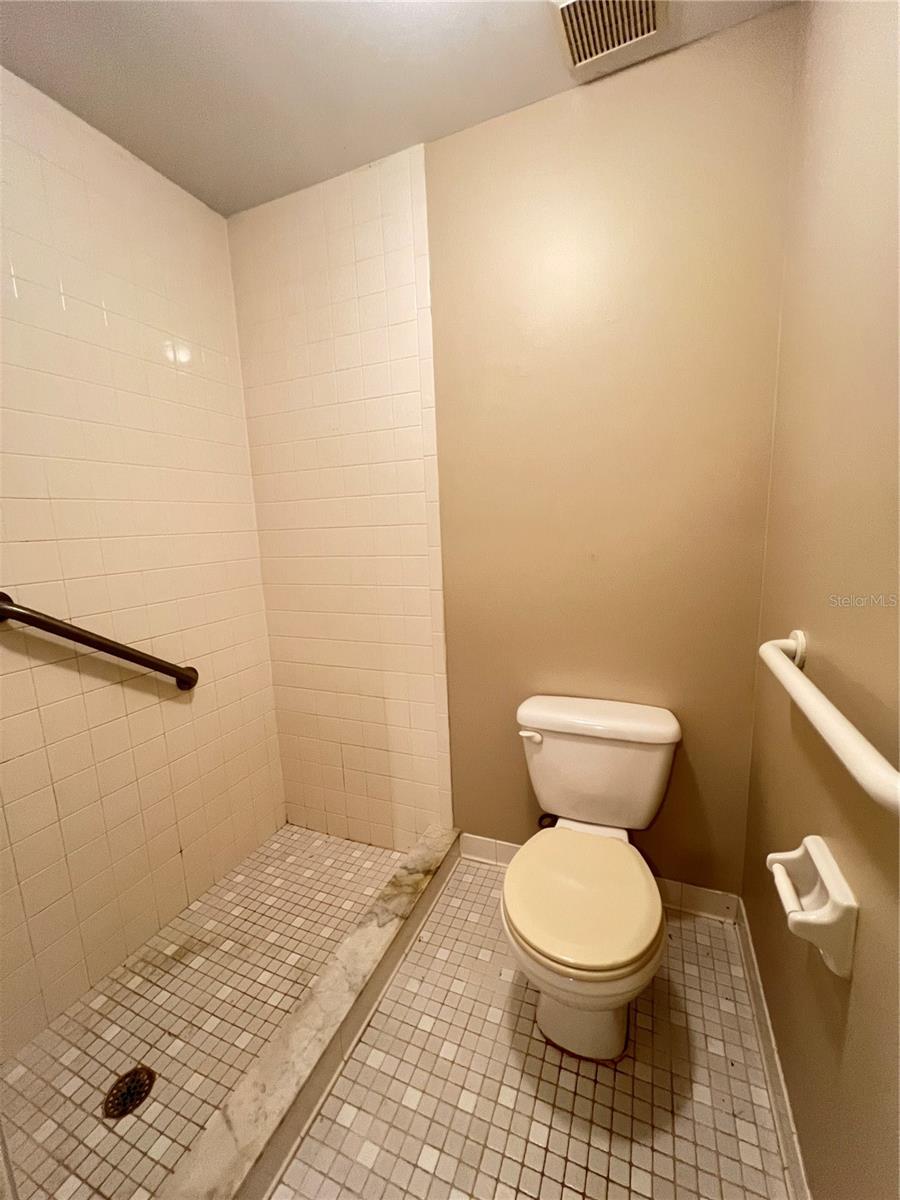 25068 Harborview Road 1A