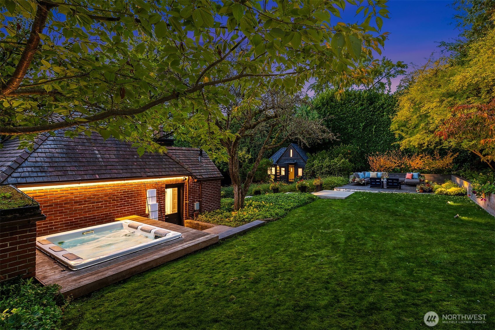 1626 Federal Avenue E