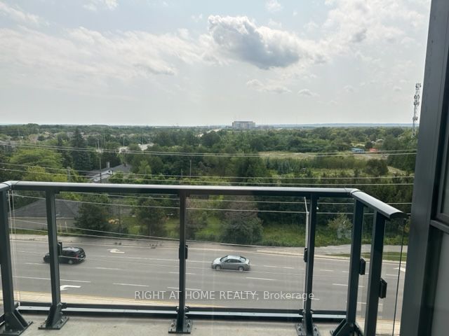 509 Dundas St 504