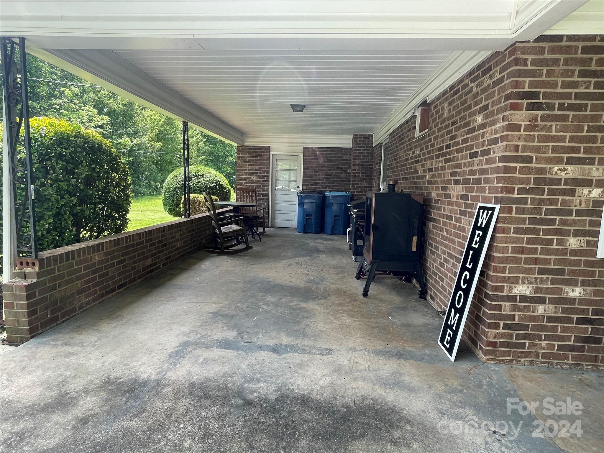 2579 Andrews Circle