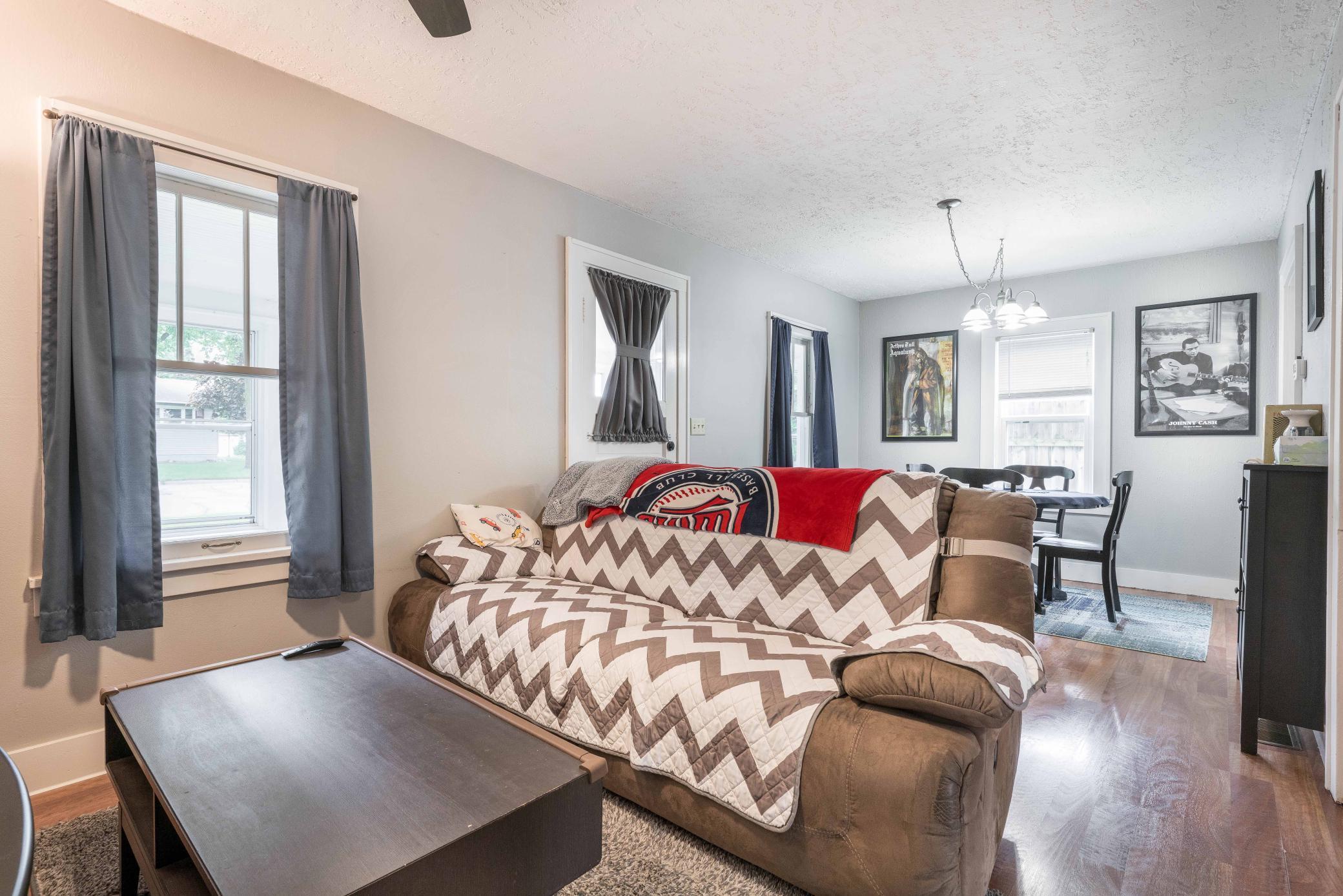 1121 N Cleveland Avenue