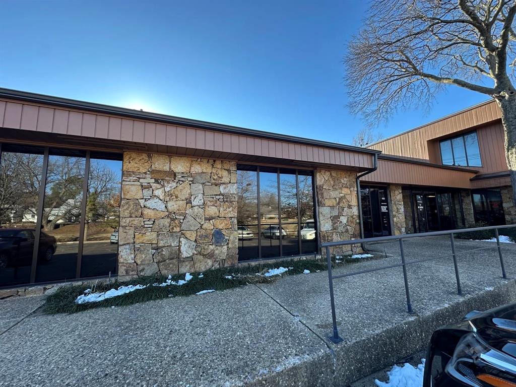 This small office space is located in the quiet Brookhaven neighborhood on the west side of Norman. Plenty of parking is available directly in front of the space. Walk into the reception/waiting area. The hallway leads to two separate offices and a bathroom. Landlord pays the water/trash and the tenant is only responsible for the electric bill and their phone/internet.