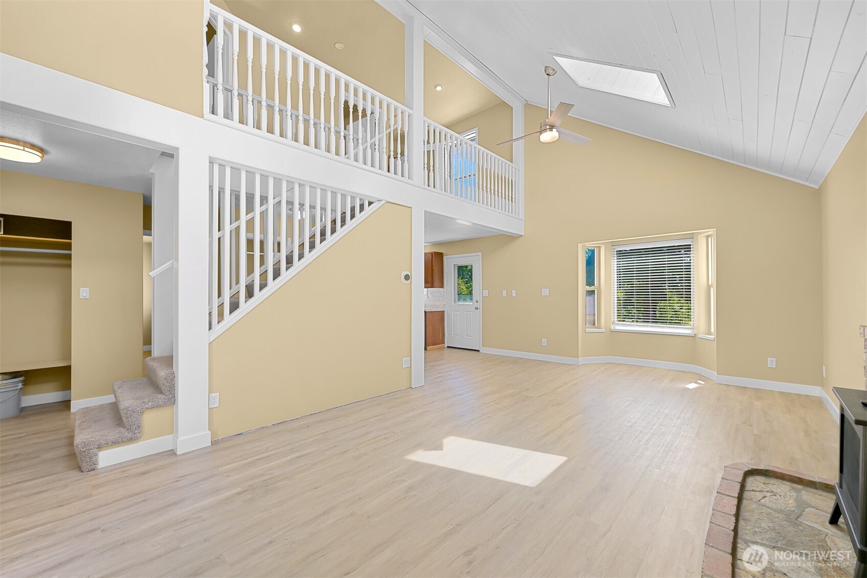 4482 Moresby Way