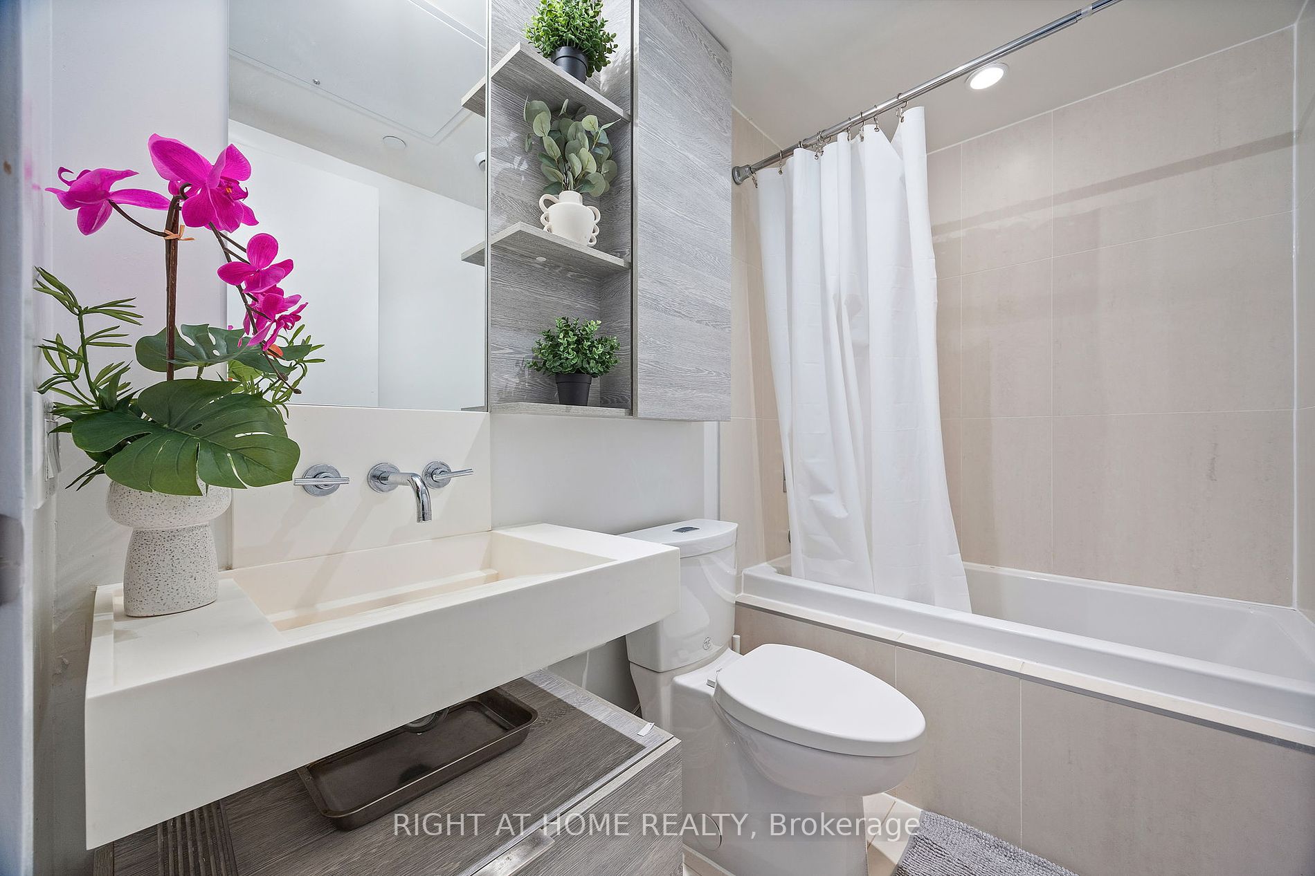 5 St. Joseph St 3403