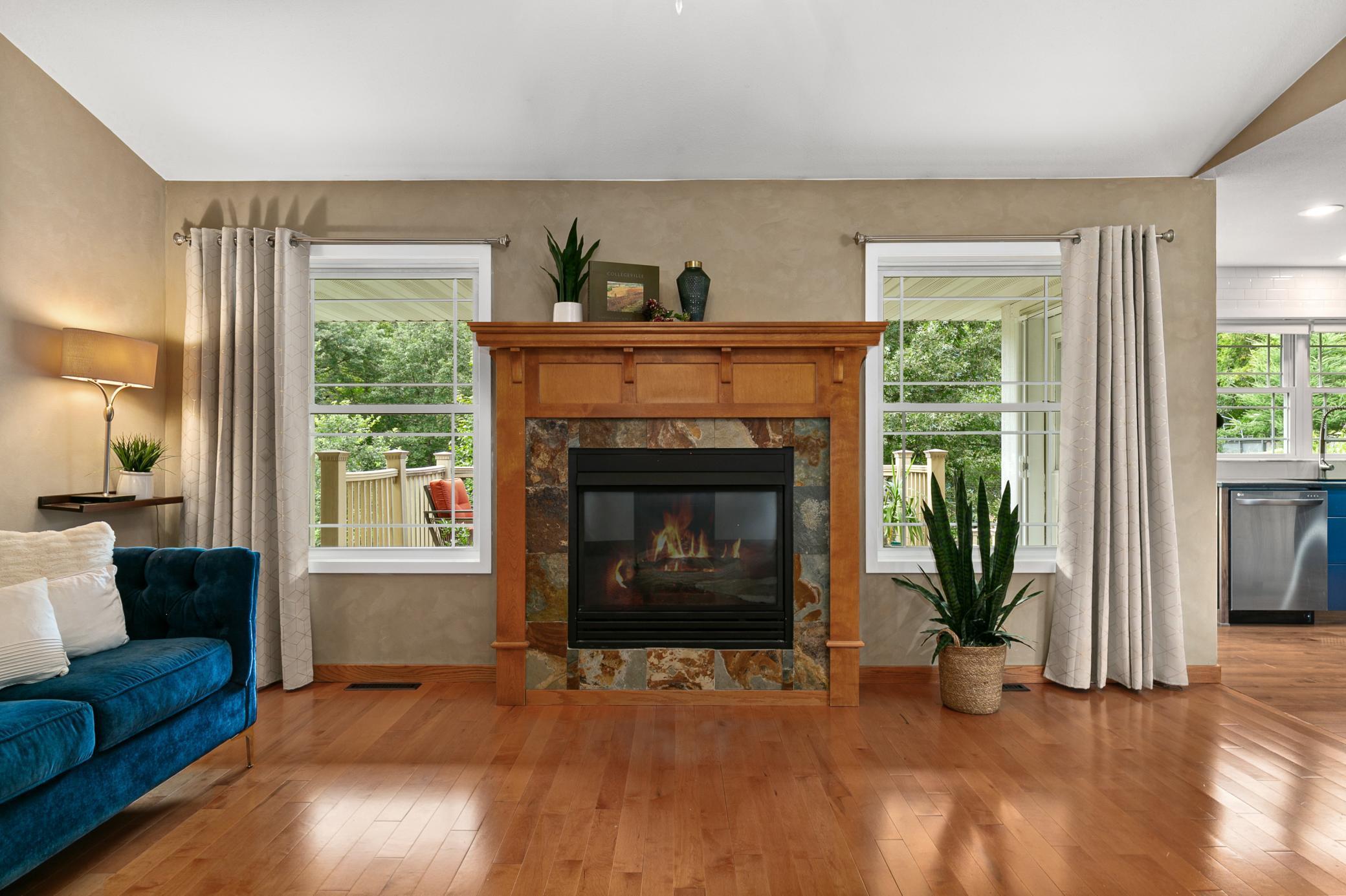 20942 Marshfield Circle