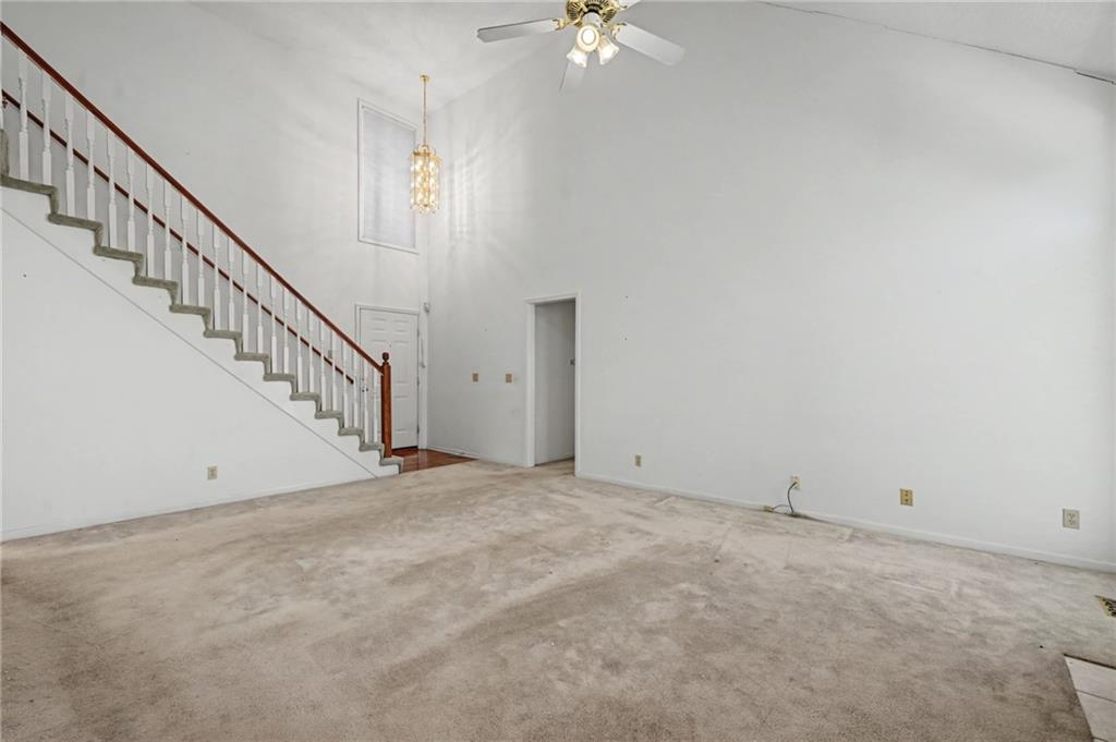 6817 W 156th Terrace