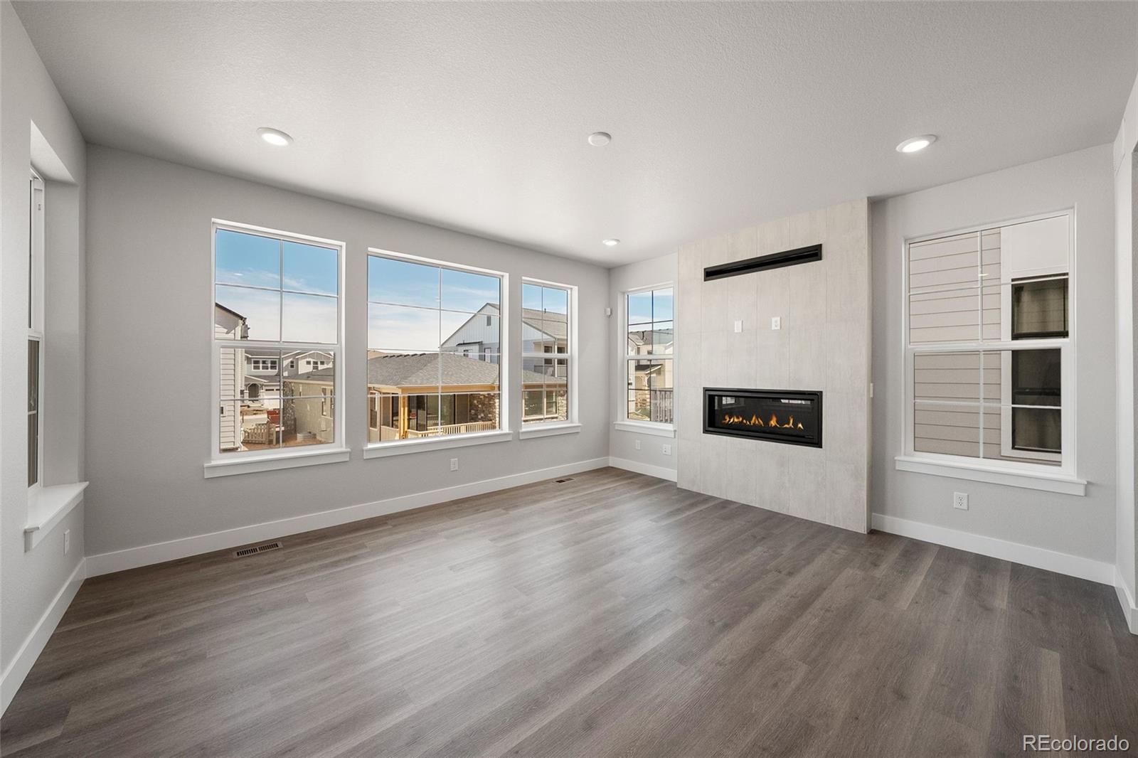 8652 Whiteclover Street