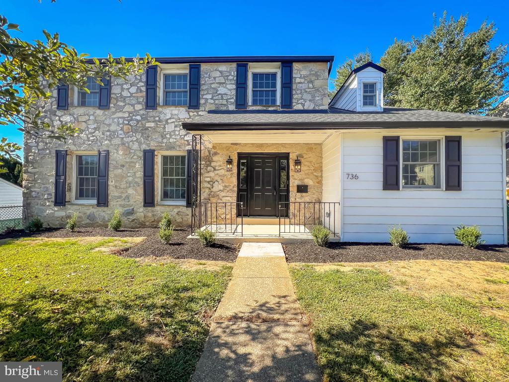 Gorgeous 5 bedroom, 2.1 bath renovated, stone front, 2-story home in Springfield PA for sale!  The property has experienced a major renovation inside and out.  Here are some highlights...new roof, kitchen, appliances, flooring, bathrooms, fresh paint, updated carpets, pool repaired, exterior paint job, gutters, and new HVAC.   Schedule your showing today for your chance to tour this property for yourself!