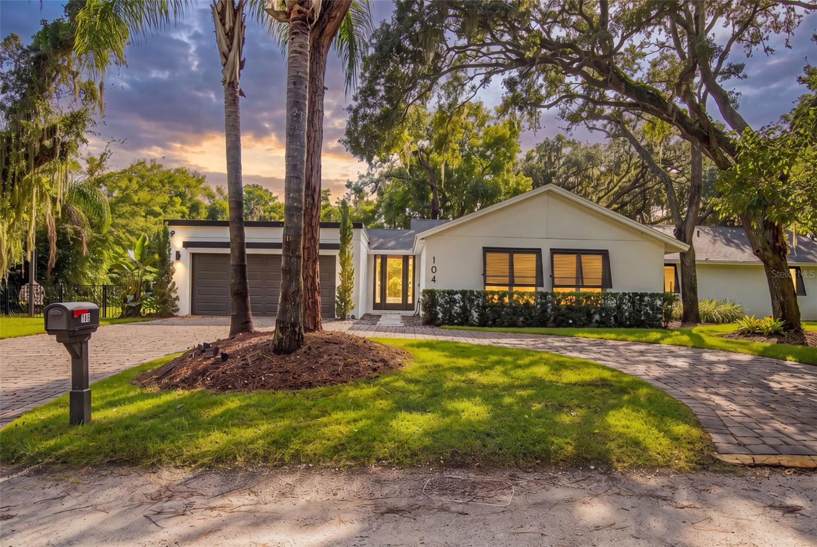 104 E 1st Avenue, Windermere, FL