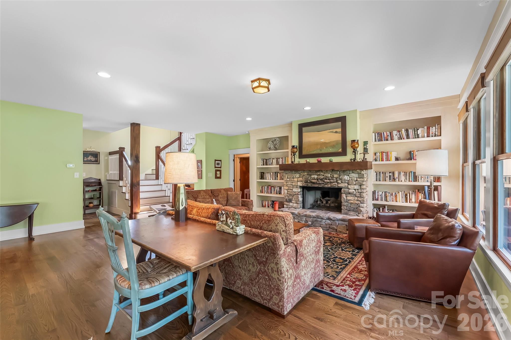 3201 Donahue Drive