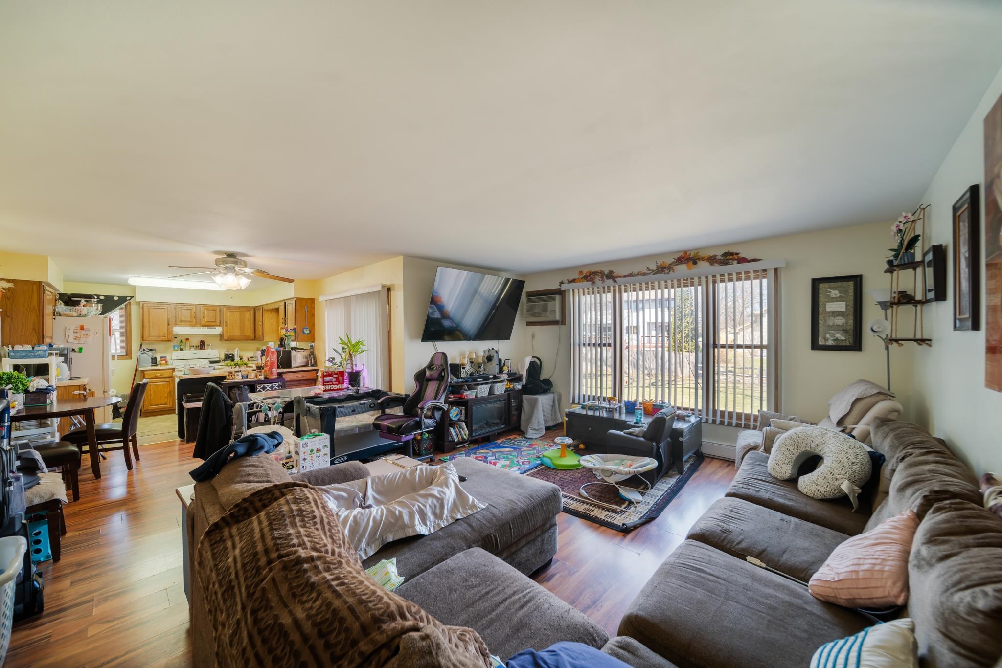10 E Waukau Avenue