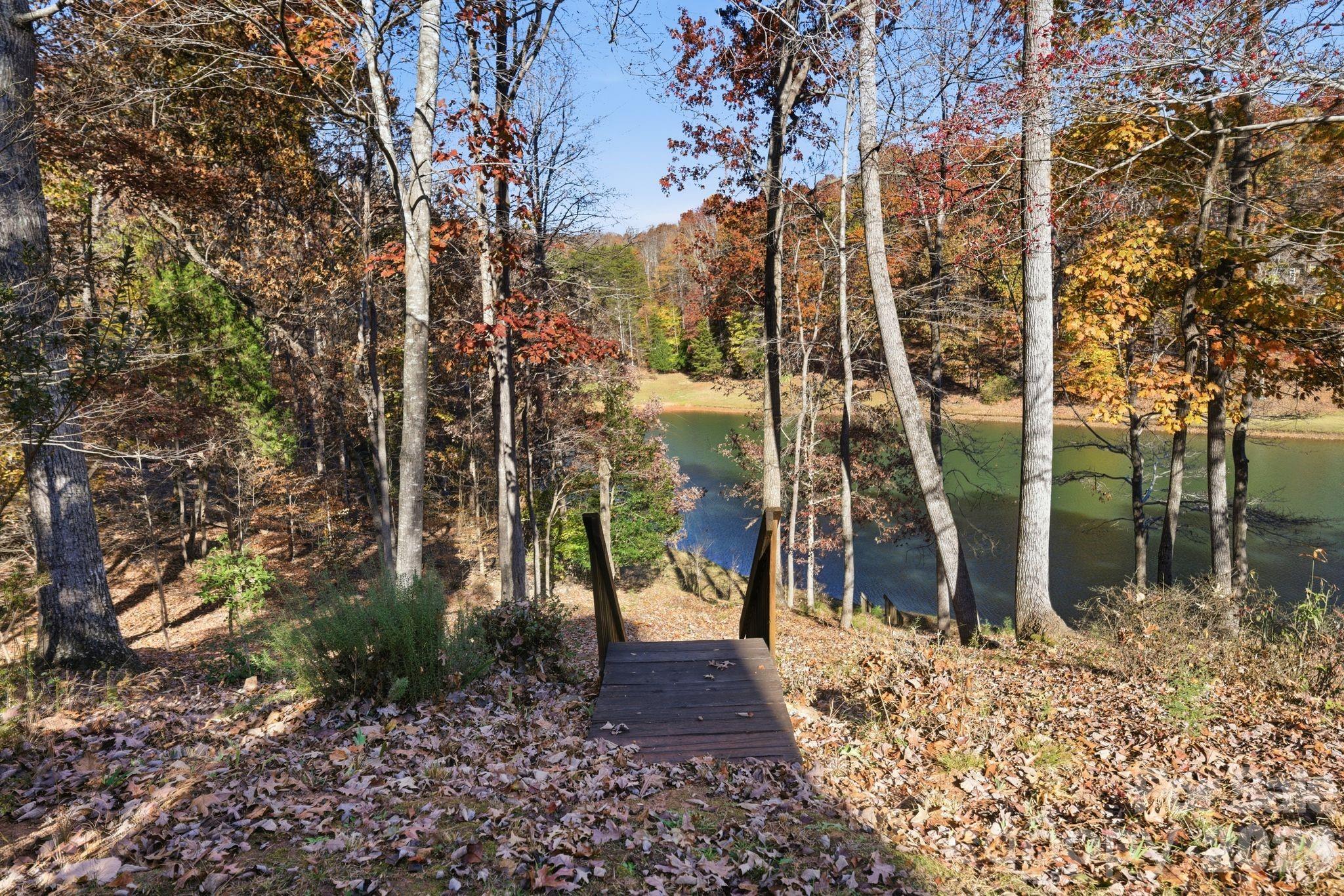 211 Harbor Ridge Drive