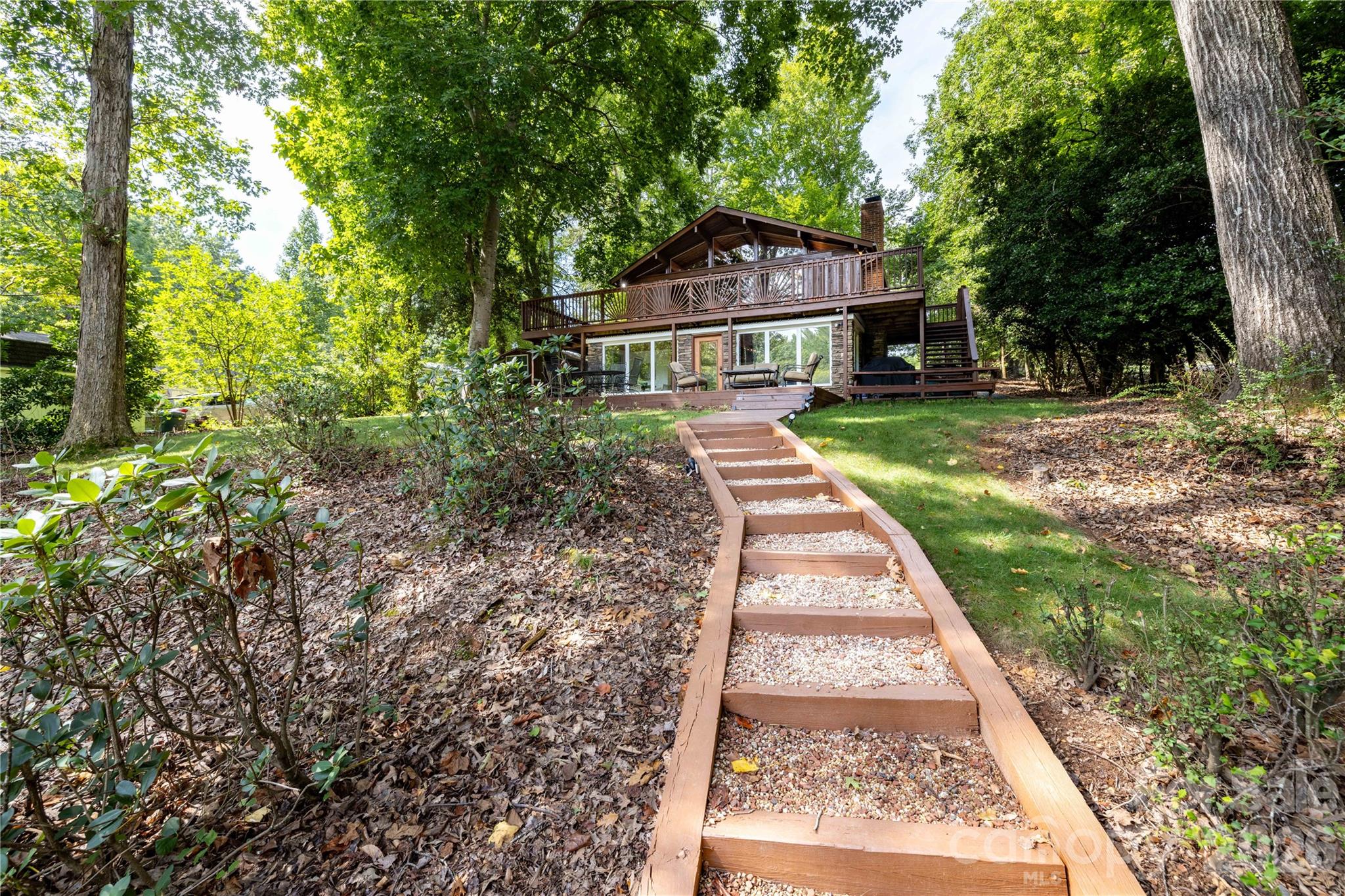825 Emerald Shores Road