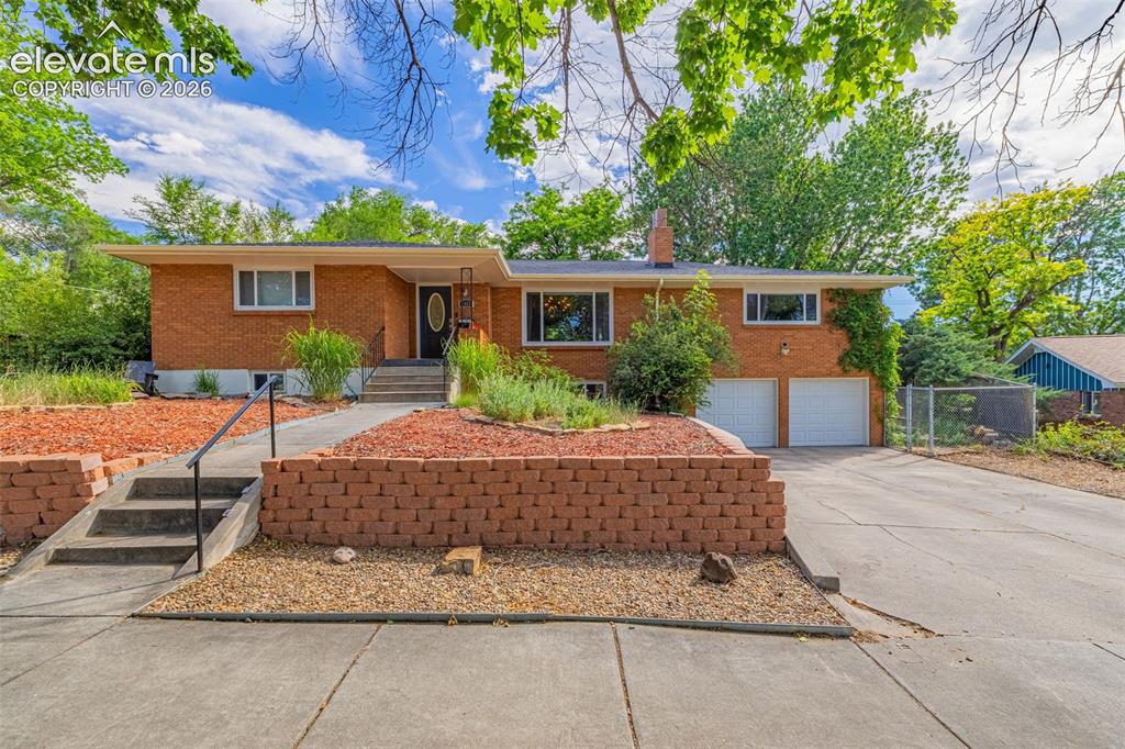 1424 Bellaire Drive