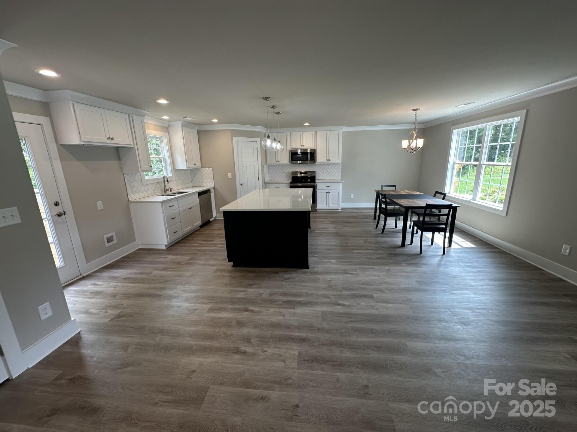 1133 Heather Oak Lane