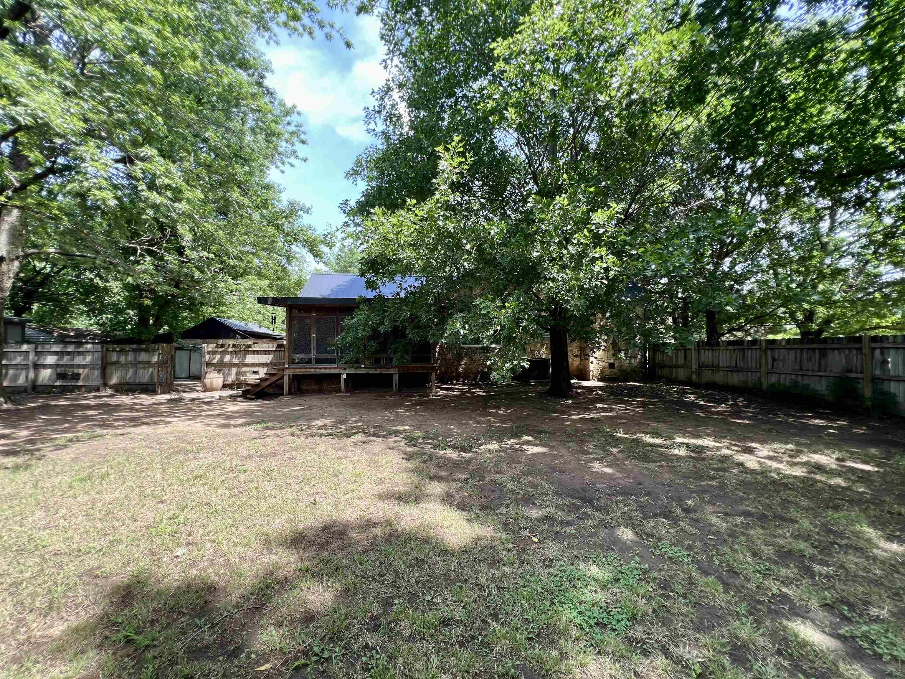 1825 N 9th